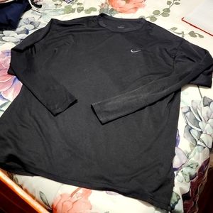 Men's XL NIKE LONGSLEEVE SHIRT